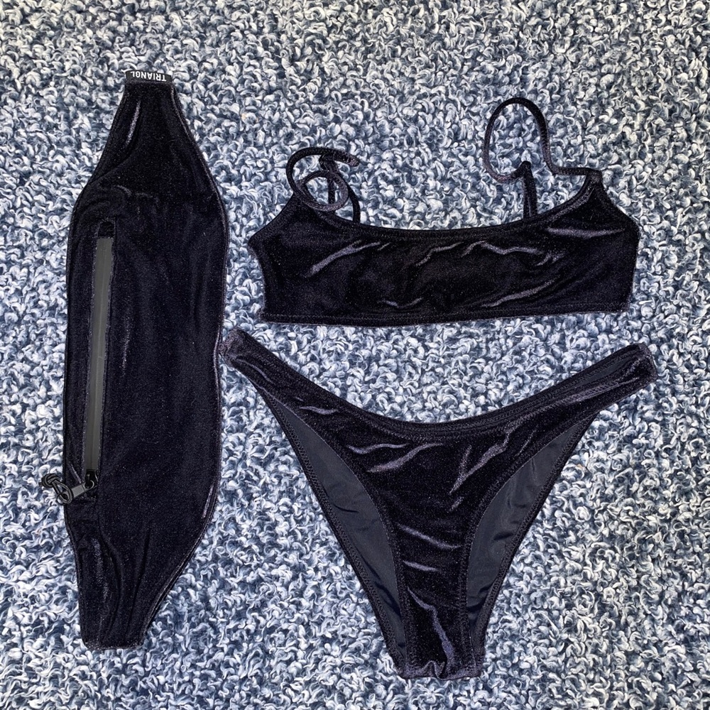 Triangl Dreamland Black Velvet xs DO NOT BUY